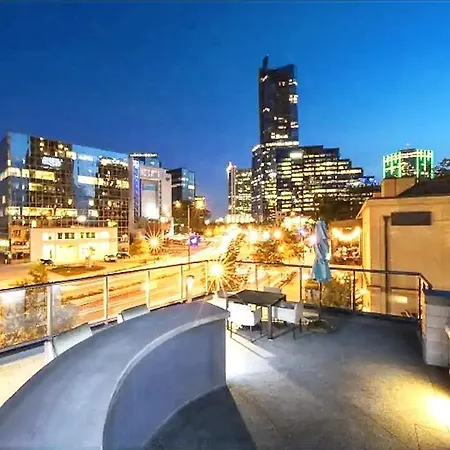 Skyline Retreat Penthouse, Top Floor, Year Round Pool, City View! Atlanta Exterior photo
